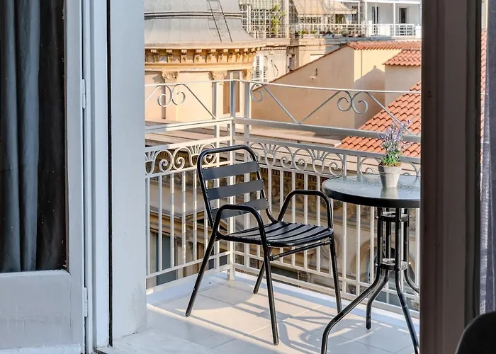 Stylish Central Penthouse